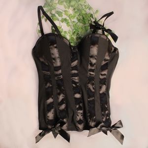 HOT TOPIC Black Striped Satin Gothic Corset